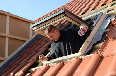 Pose de fenêtres de toit Velux à Geyssans